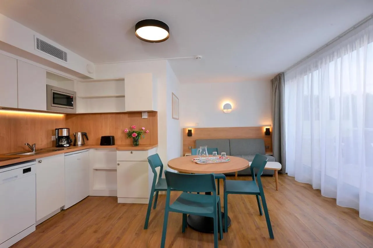 Residence Resideal Antibes 4*,  France