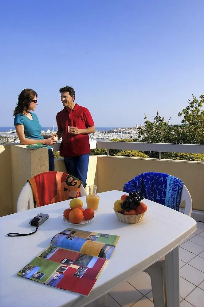Residence Resideal Antibes 4*,