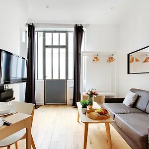 Appartement Cmg Place De La République / Magenta 